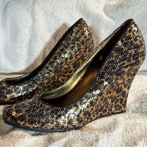 Chic Brown and Black Wedge Heels with Sequined Glamour